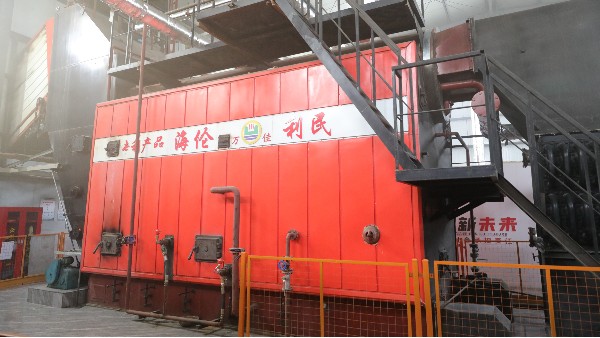 解決煙氣焦油和灰渣結(jié)焦難題，秸稈打捆直燃鍋爐的領頭羊